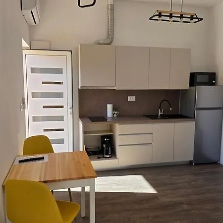 With Parking Space - 25305 Apartament Trogir