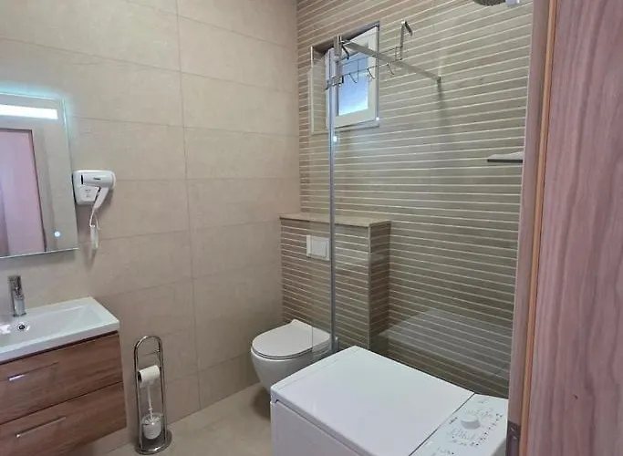 With Parking Space - 25305 Apartament
